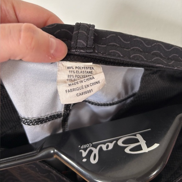 🎉4/30$🎉 O'Neill Black Casual Shorts - Size 32 - Picture 5 of 5